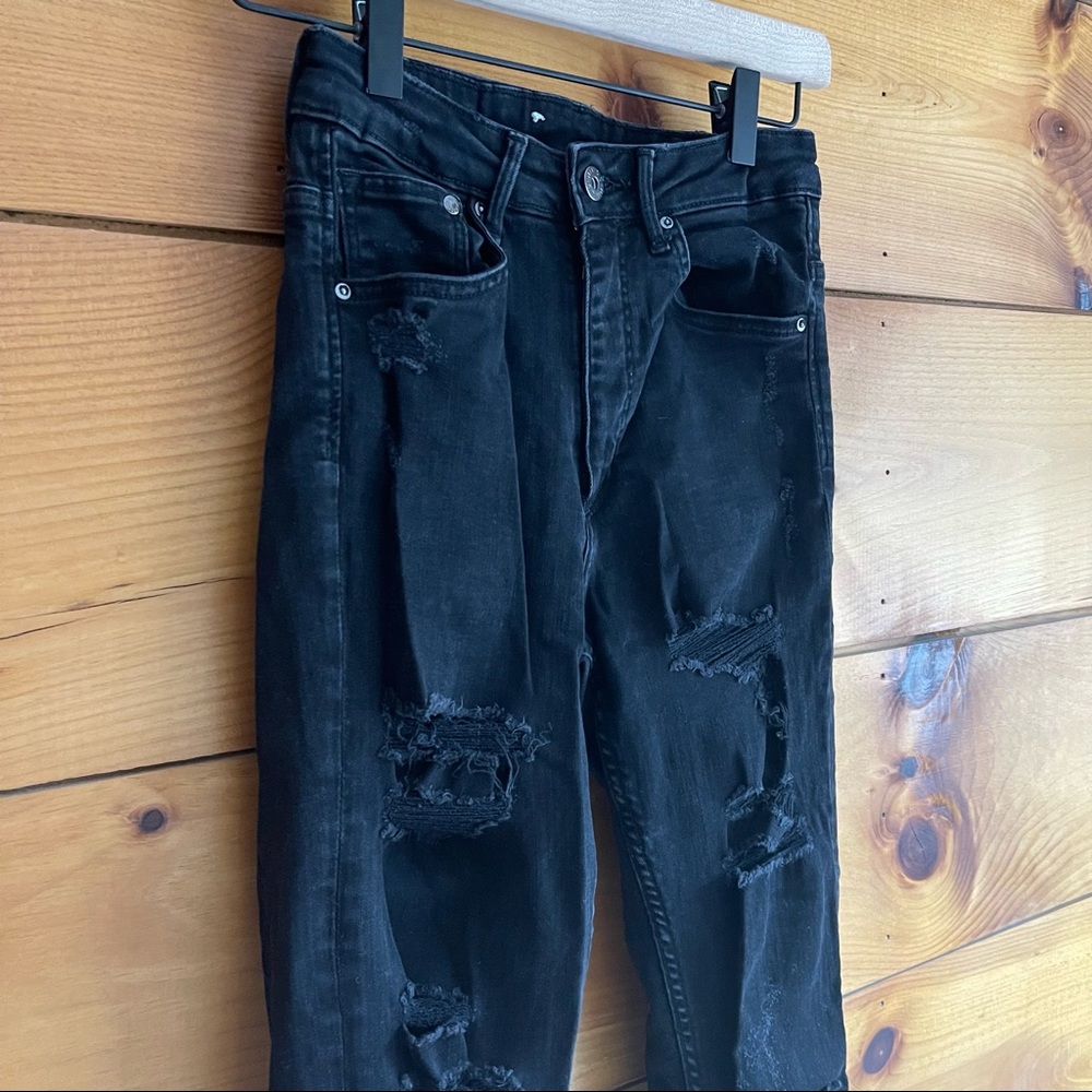 H&M Distressed Black High Rise Skinny Jean 27